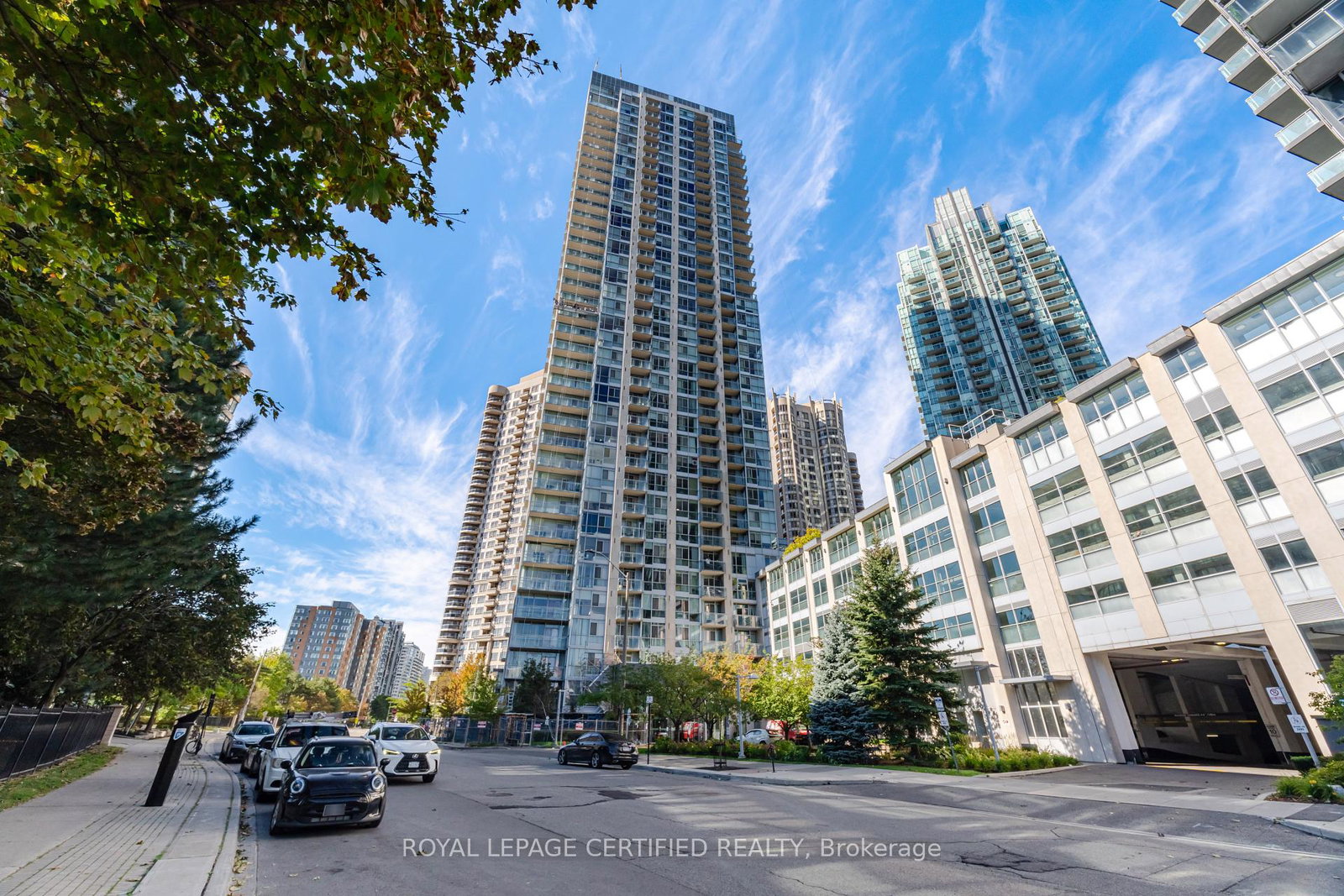 225-webb-drive-mississauga-ontario-w13845636