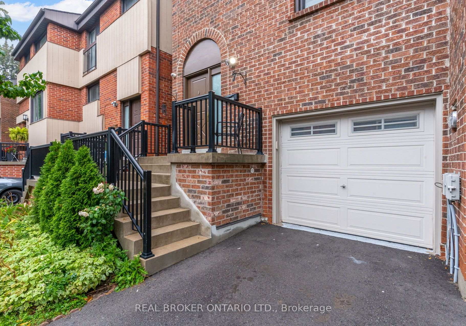7-maple-branch-path-toronto-etobicoke-ontario-w13845920