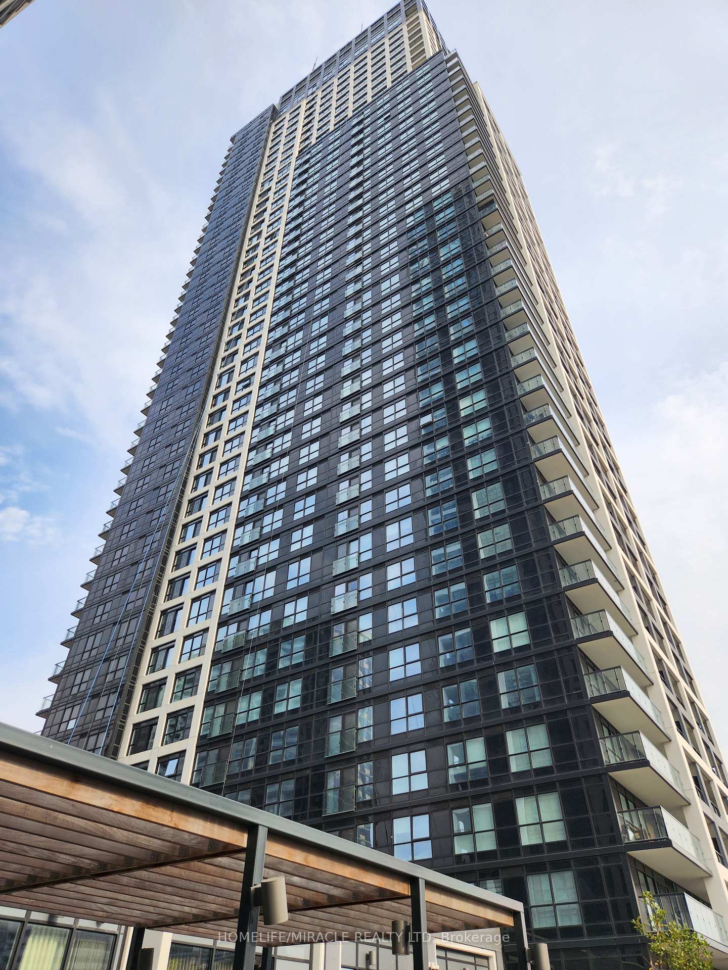 5-mabelle-avenue-toronto-etobicoke-ontario-w13846214