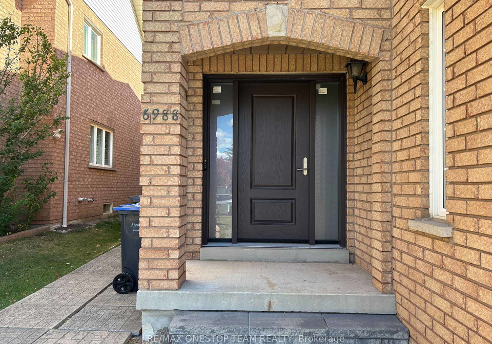 6988-tassel-crescent-mississauga-ontario-w13846340