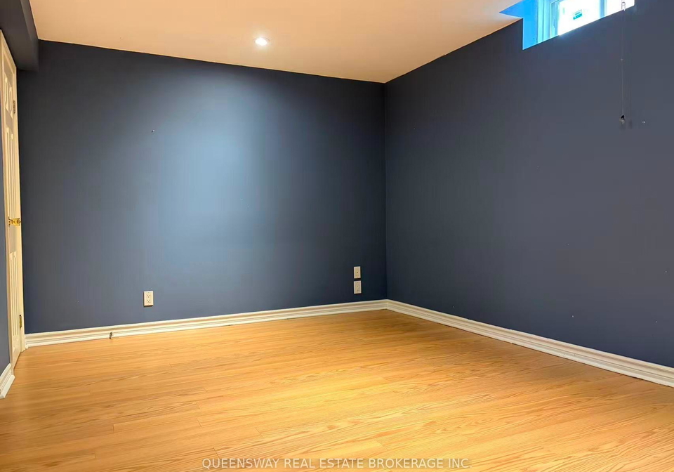 1429-wakehurst-crescent-oakville-ontario-w13846378