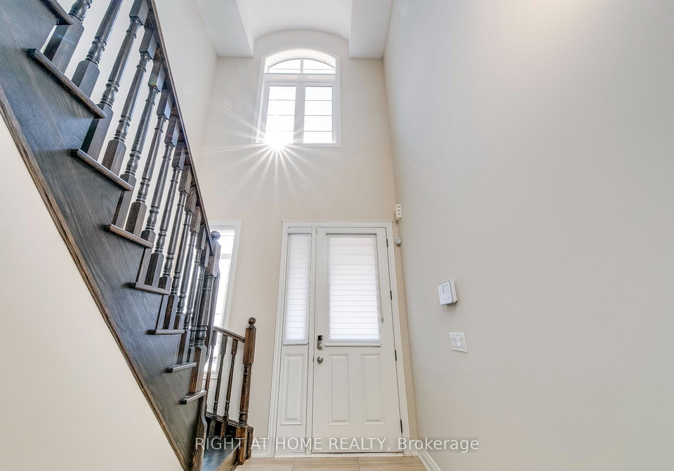 537-terrace-way-oakville-ontario-w13846572