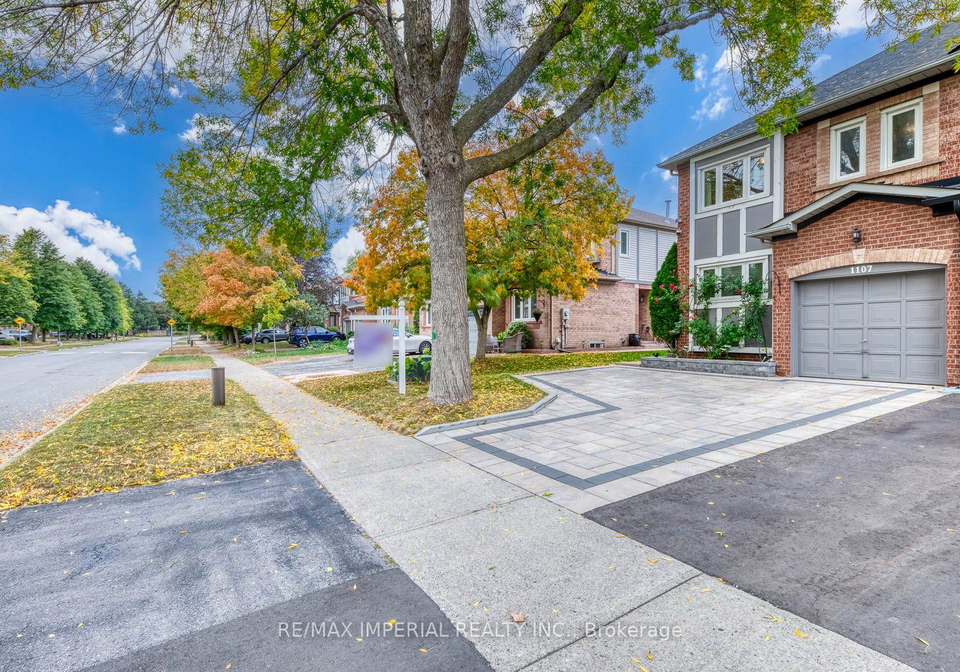 1107-gable-drive-oakville-ontario-w13846942