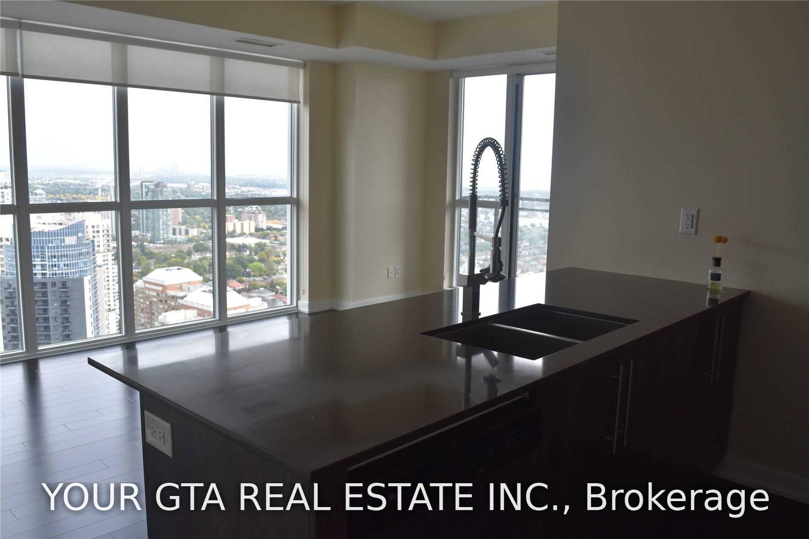 4011-brickstone-mews-mississauga-ontario-w13847766