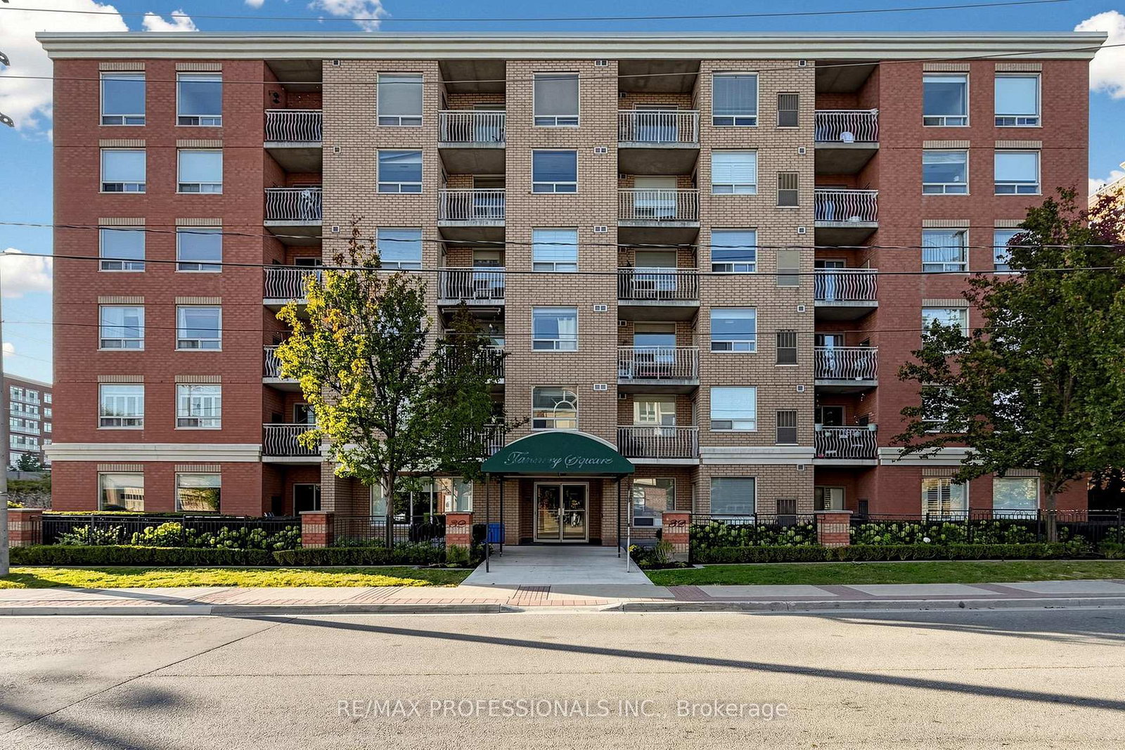 32-tannery-street-mississauga-ontario-w13848186