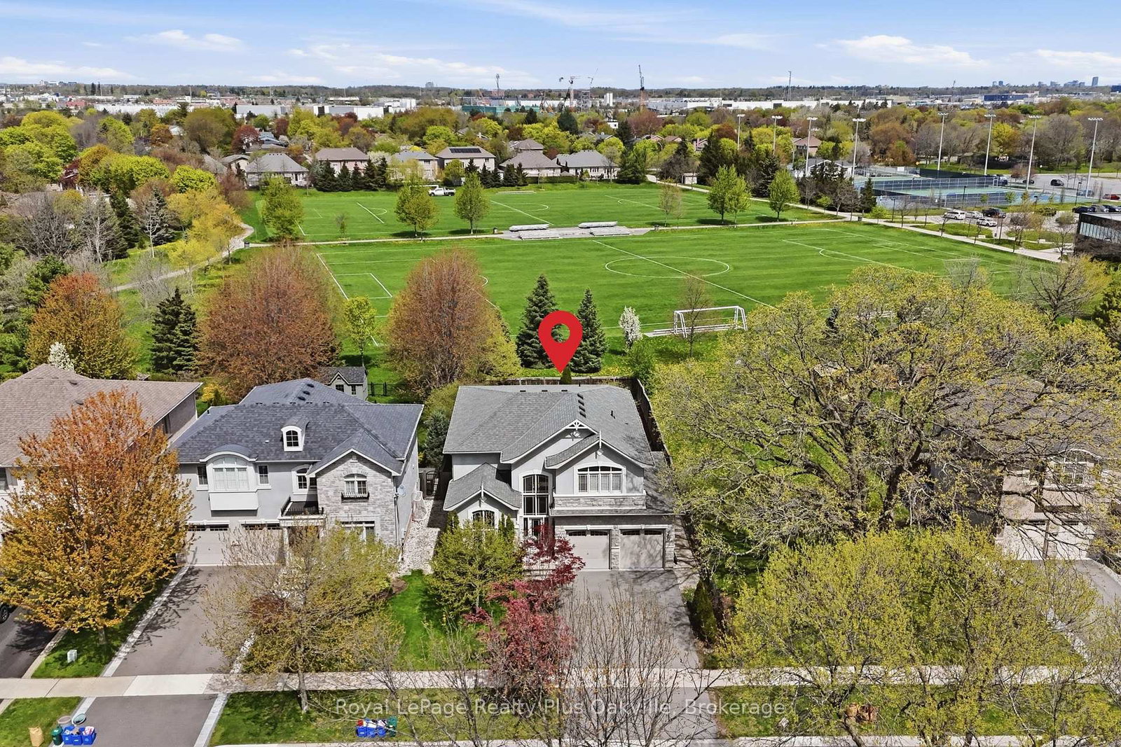 2363-yolanda-drive-oakville-ontario-w13848452