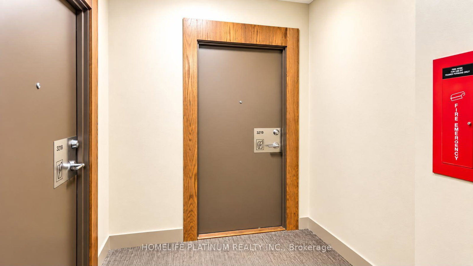 4099-brickstone-mews-mississauga-ontario-w13848678