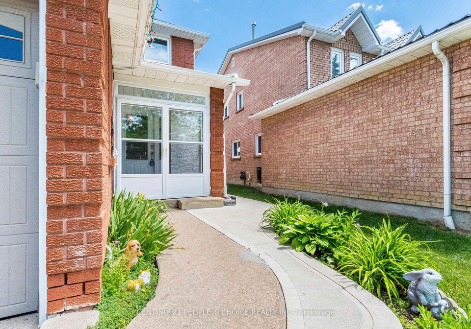 4844-owl-circle-mississauga-ontario-w13848710