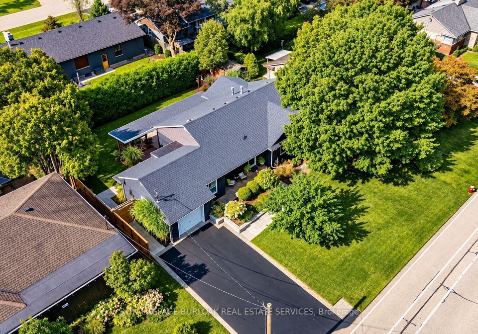 896-eagle-drive-burlington-ontario-w13848738
