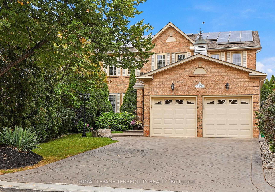 3956-chadburn-crescent-mississauga-ontario-w13848768