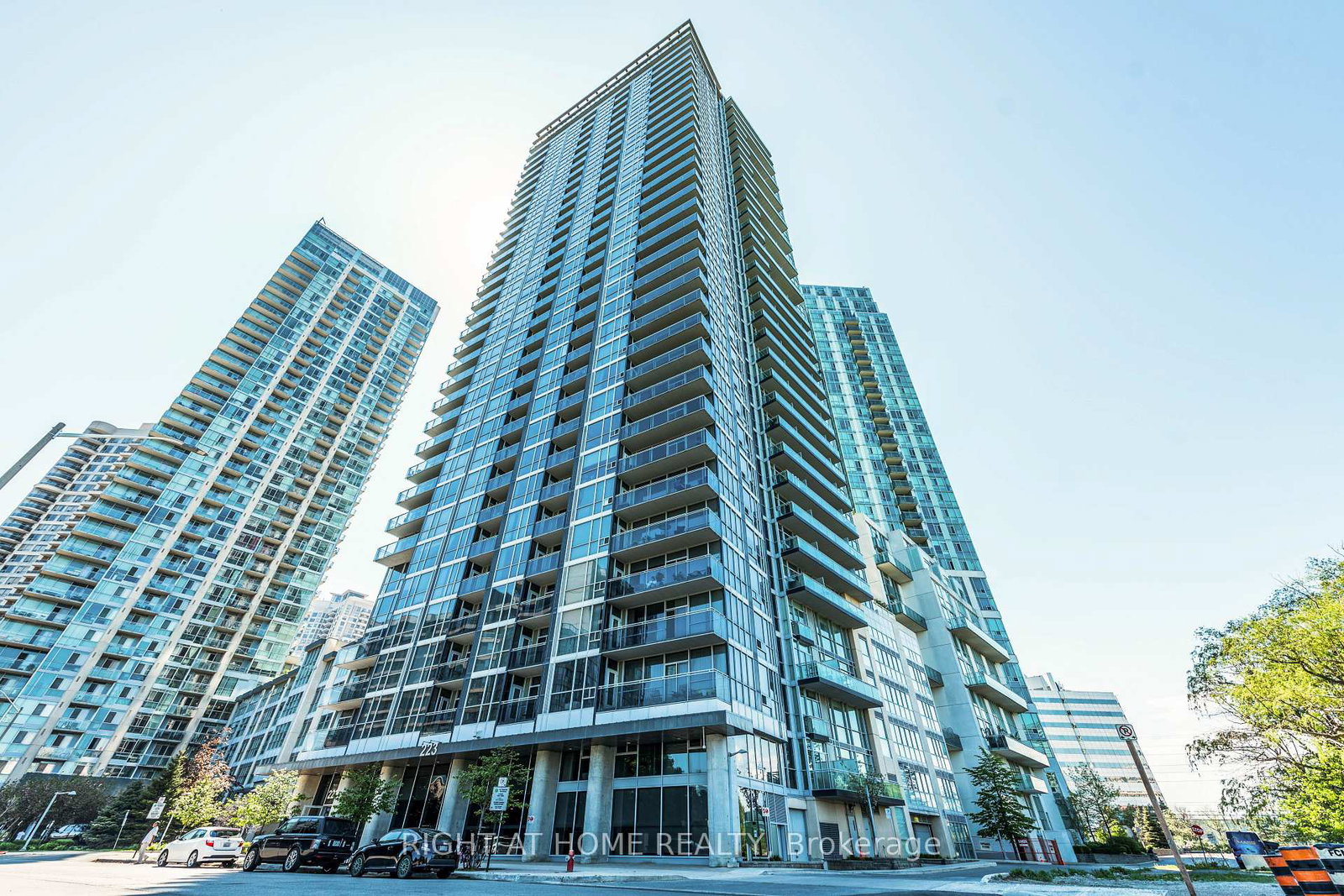 223-webb-drive-mississauga-ontario-w13848782