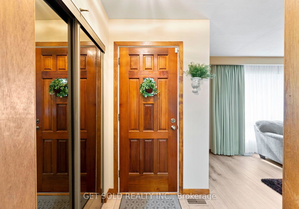 22-almayo-crescent-toronto-etobicoke-ontario-w13848872