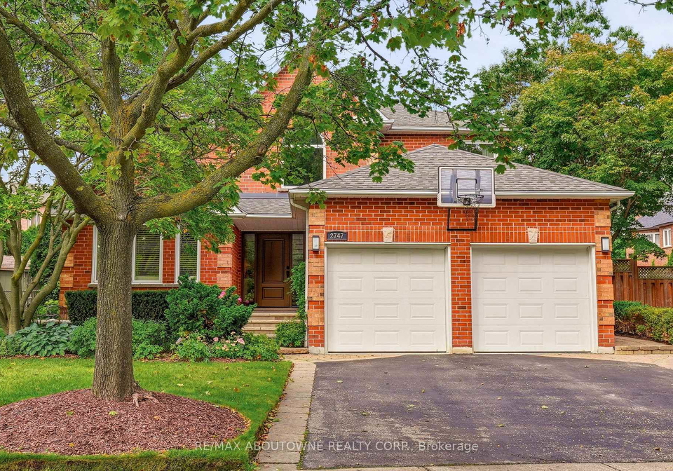 2747-teak-crescent-oakville-ontario-w13849268