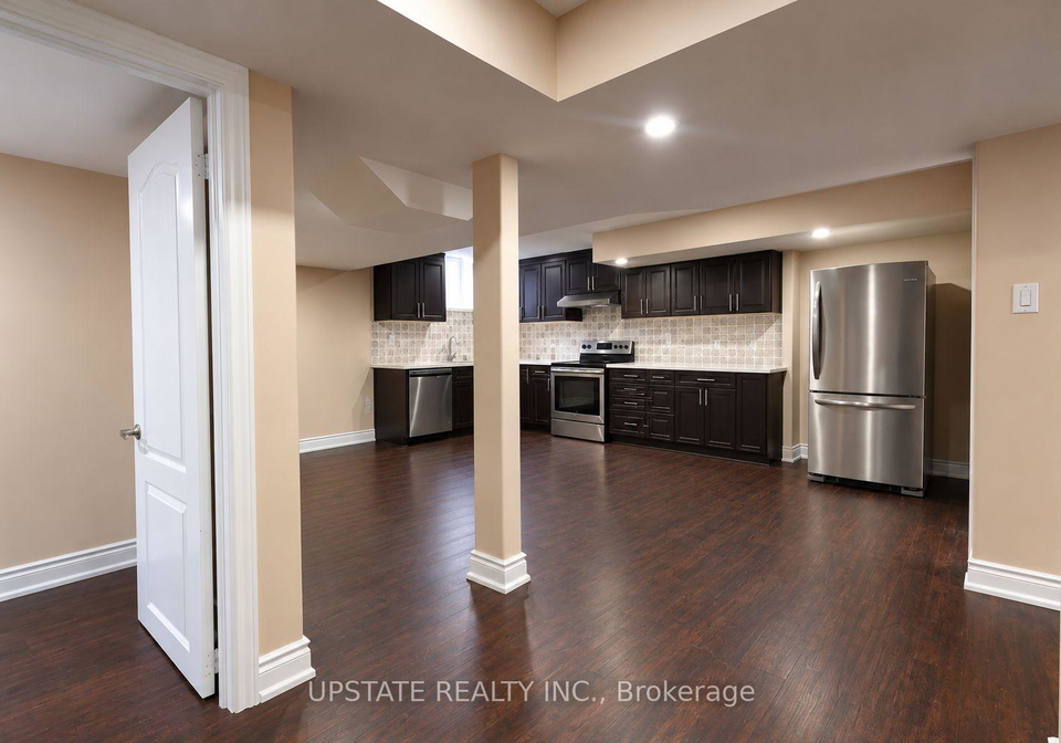 8-sage-meadow-crescent-brampton-ontario-w13849310