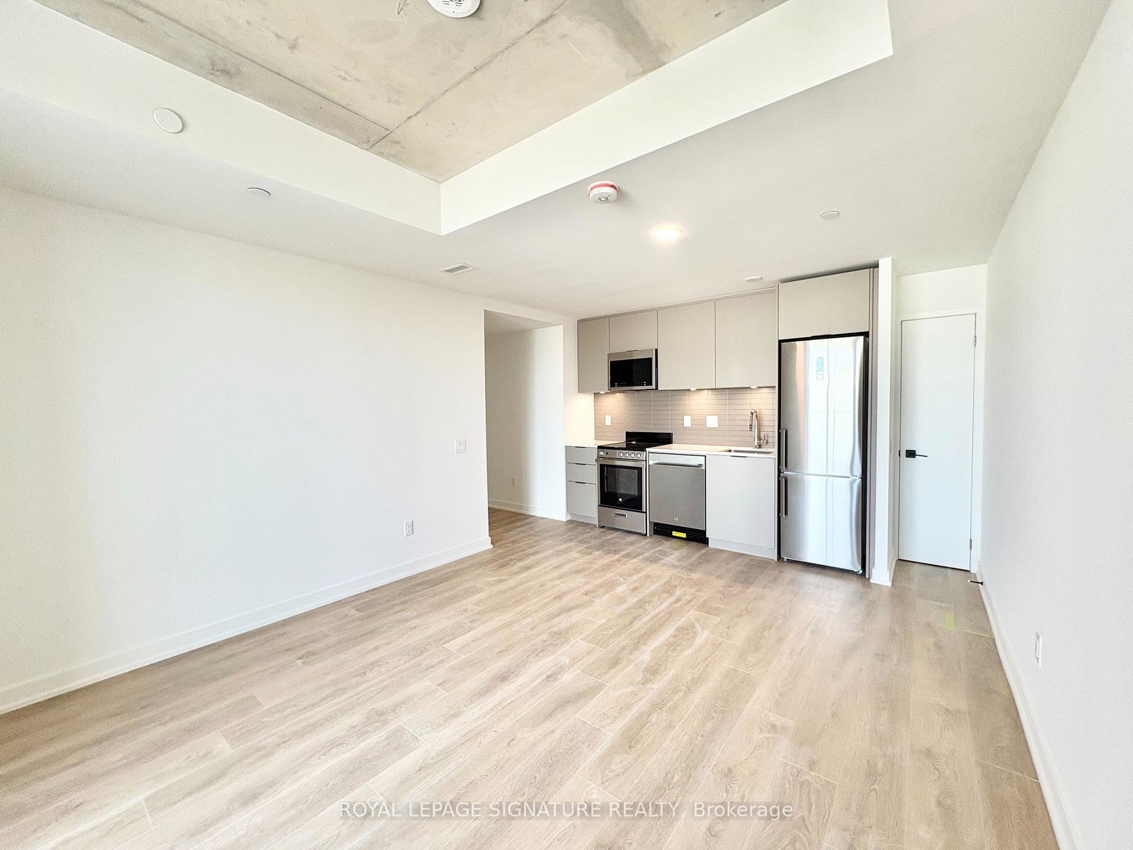 1-vine-avenue-toronto-toronto-ontario-w13849594