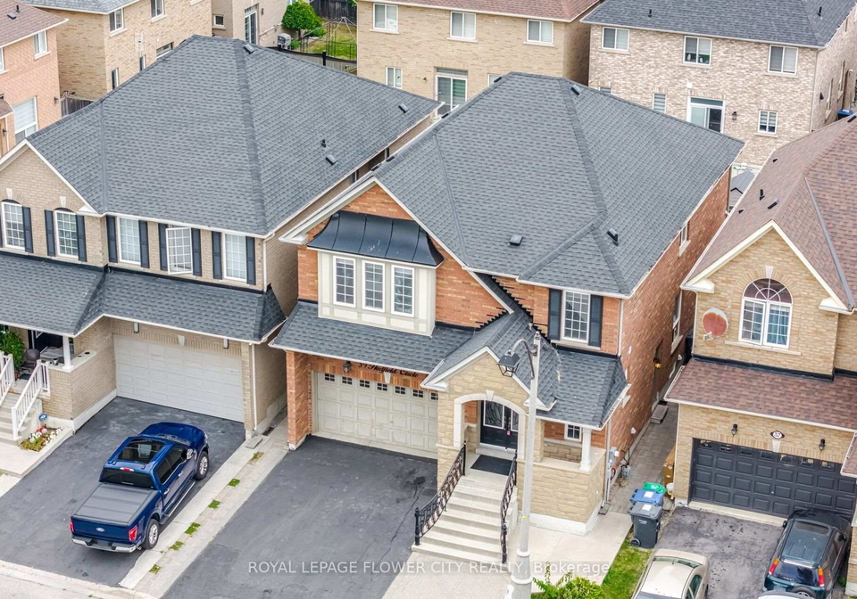 39-hadfield-circle-brampton-ontario-w13849880