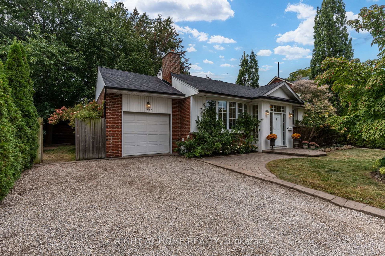 1627-rometown-drive-mississauga-ontario-w13849926
