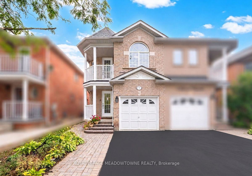 7-secord-crescent-brampton-ontario-w13849984