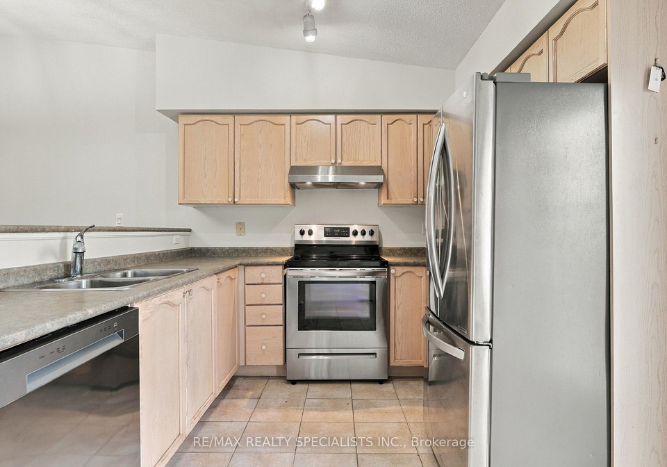 1470-bishops-gate-oakville-ontario-w13850432