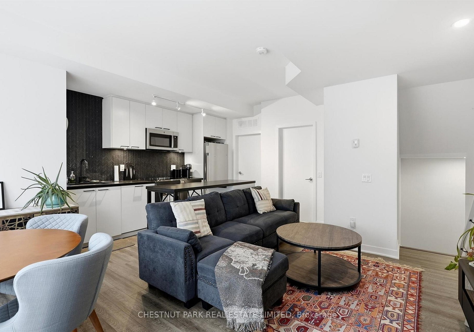 20-ed-clark-gardens-toronto-toronto-ontario-w13850544
