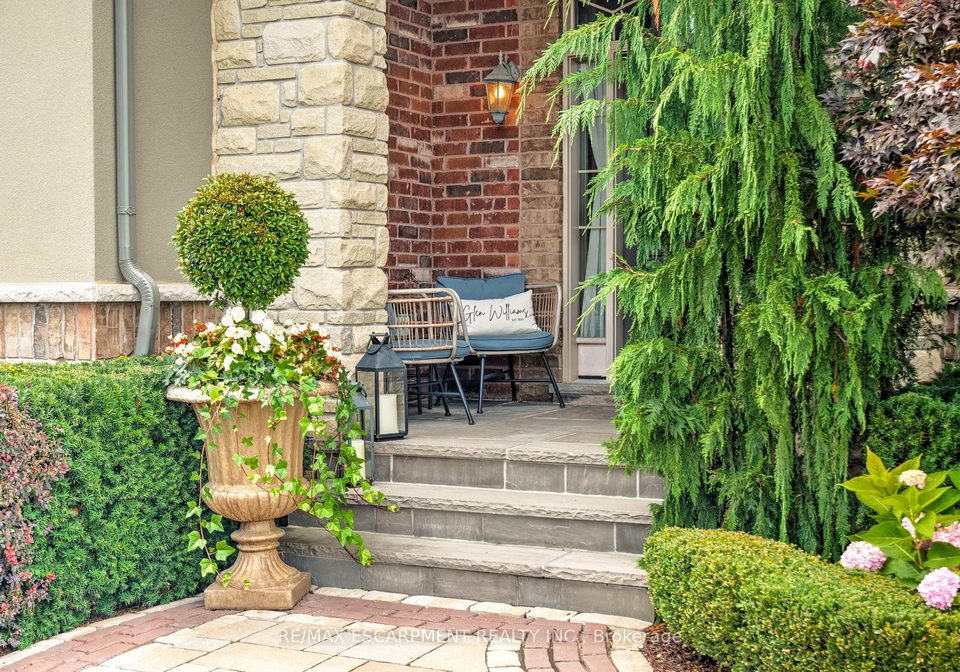 4-holdroyd-court-halton-hills-ontario-w13850558