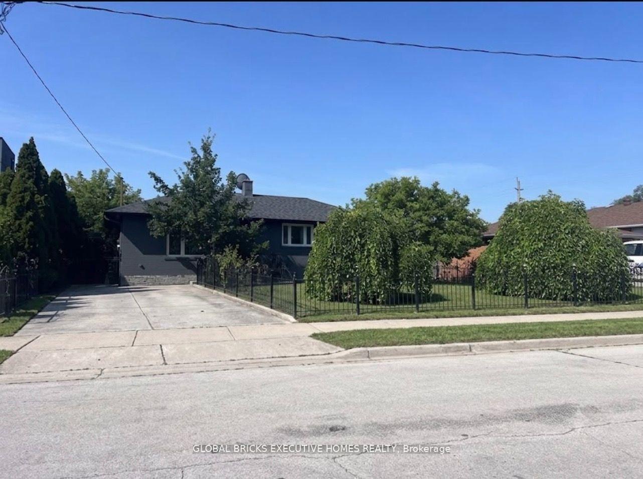 384-ashbury-road-oakville-ontario-w13851222
