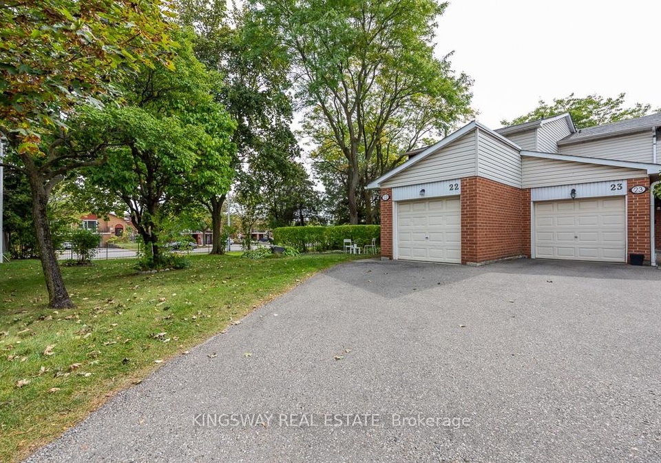 525-meadows-boulevard-mississauga-ontario-w13851340