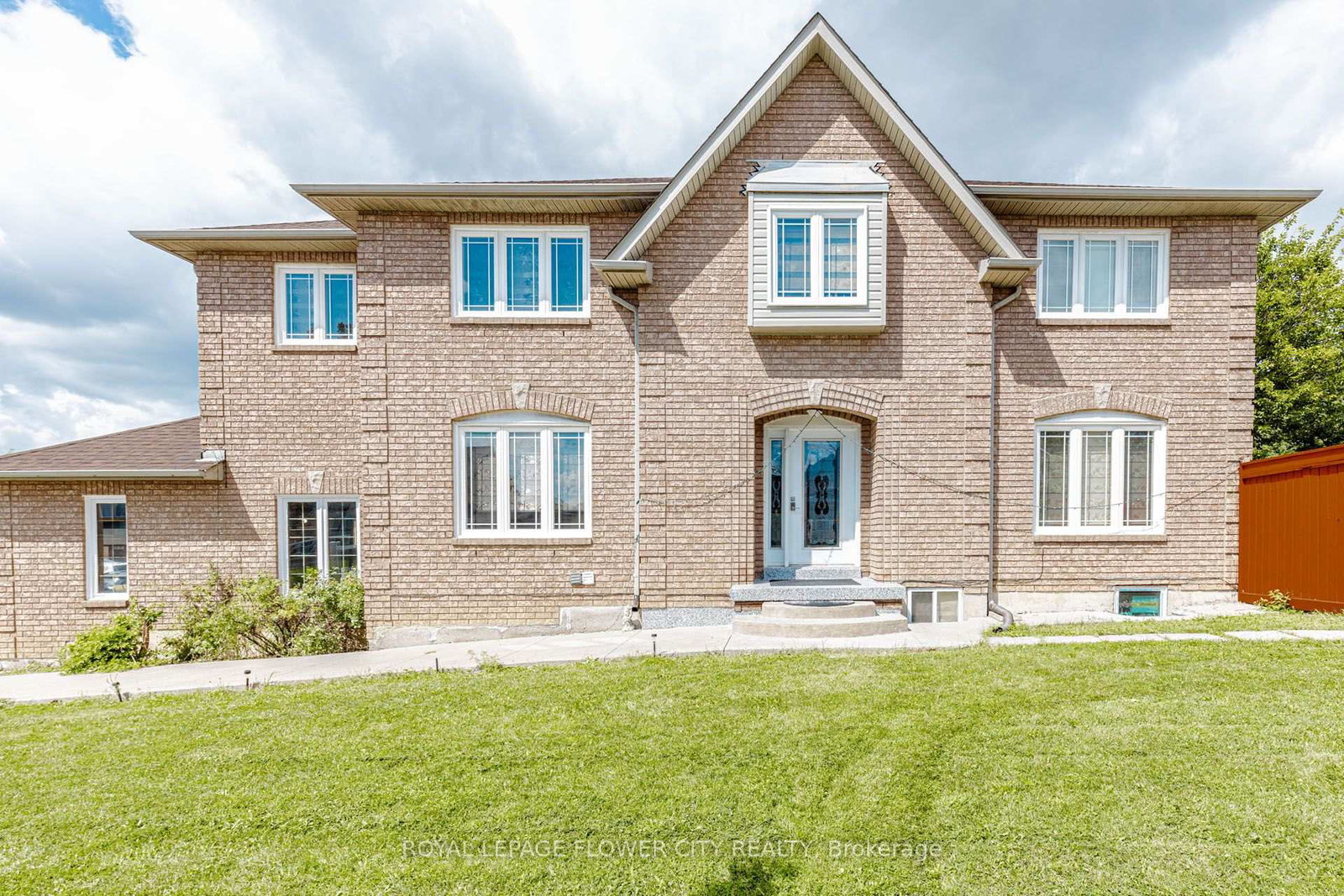 14-canarvan-court-brampton-ontario-w13851344