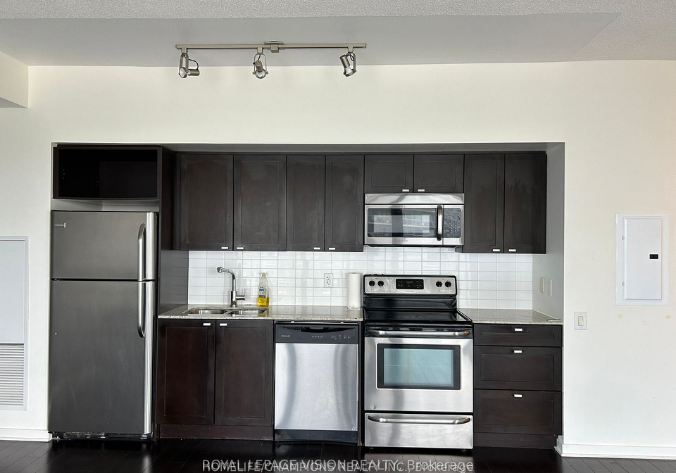 105-the-queensway-street-toronto-toronto-ontario-w13851870