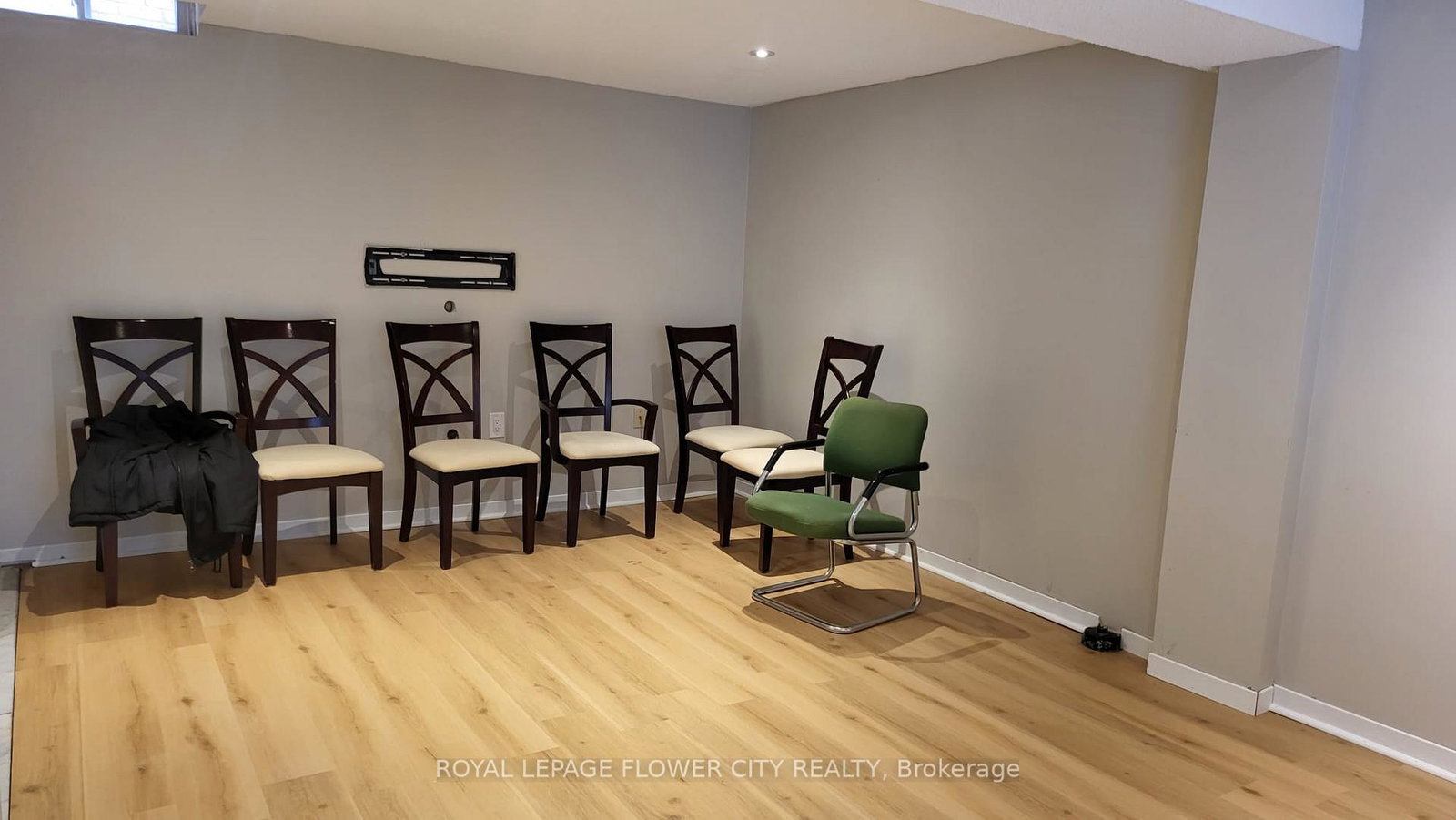 2605-innisfil-road-mississauga-ontario-w13852226