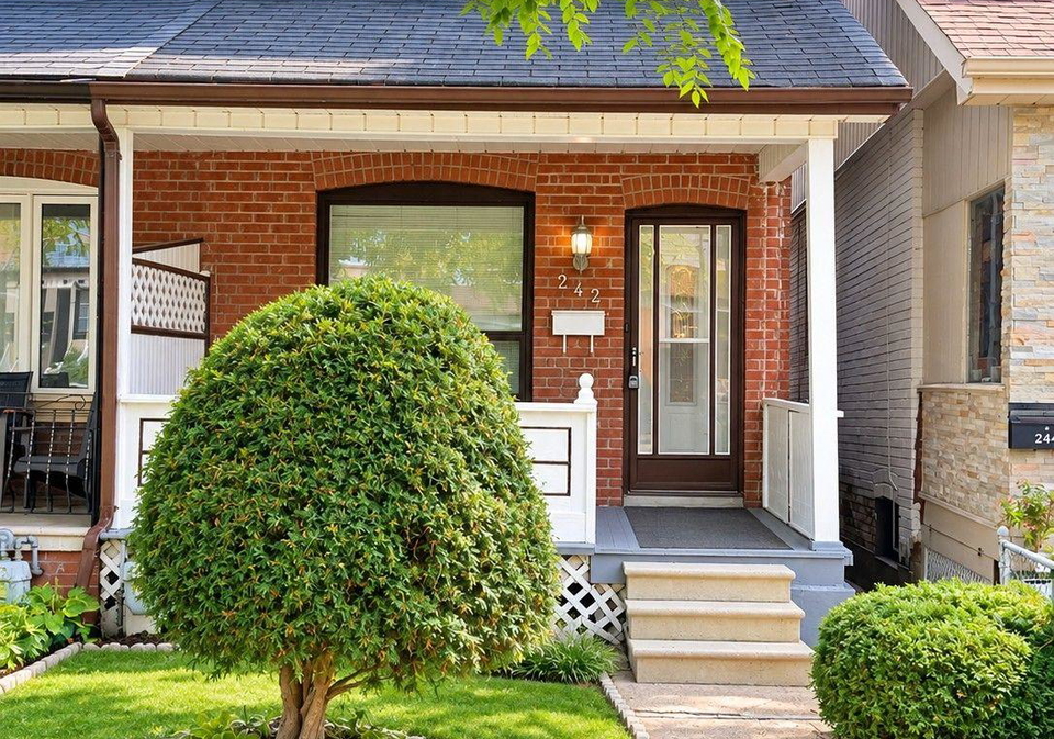 242-silverthorn-avenue-toronto-toronto-ontario-w13852280