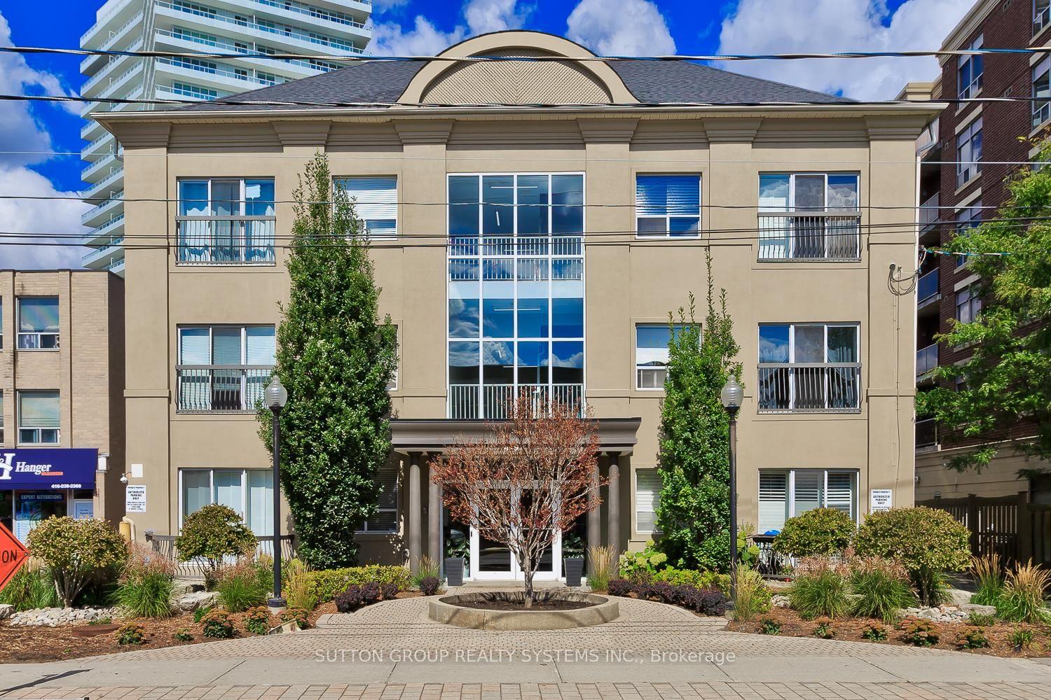 4198-dundas-street-w-toronto-etobicoke-ontario-w13852316