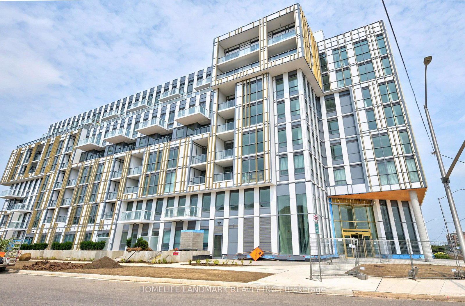 1005-dundas-street-e-oakville-ontario-w13852318