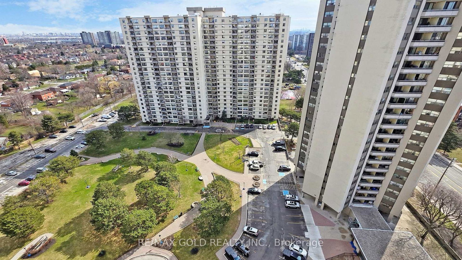 390-dixon-road-toronto-etobicoke-ontario-w13853998