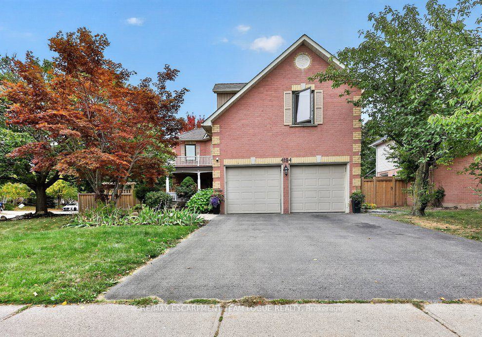4194-millcroft-park-drive-burlington-ontario-w13854110