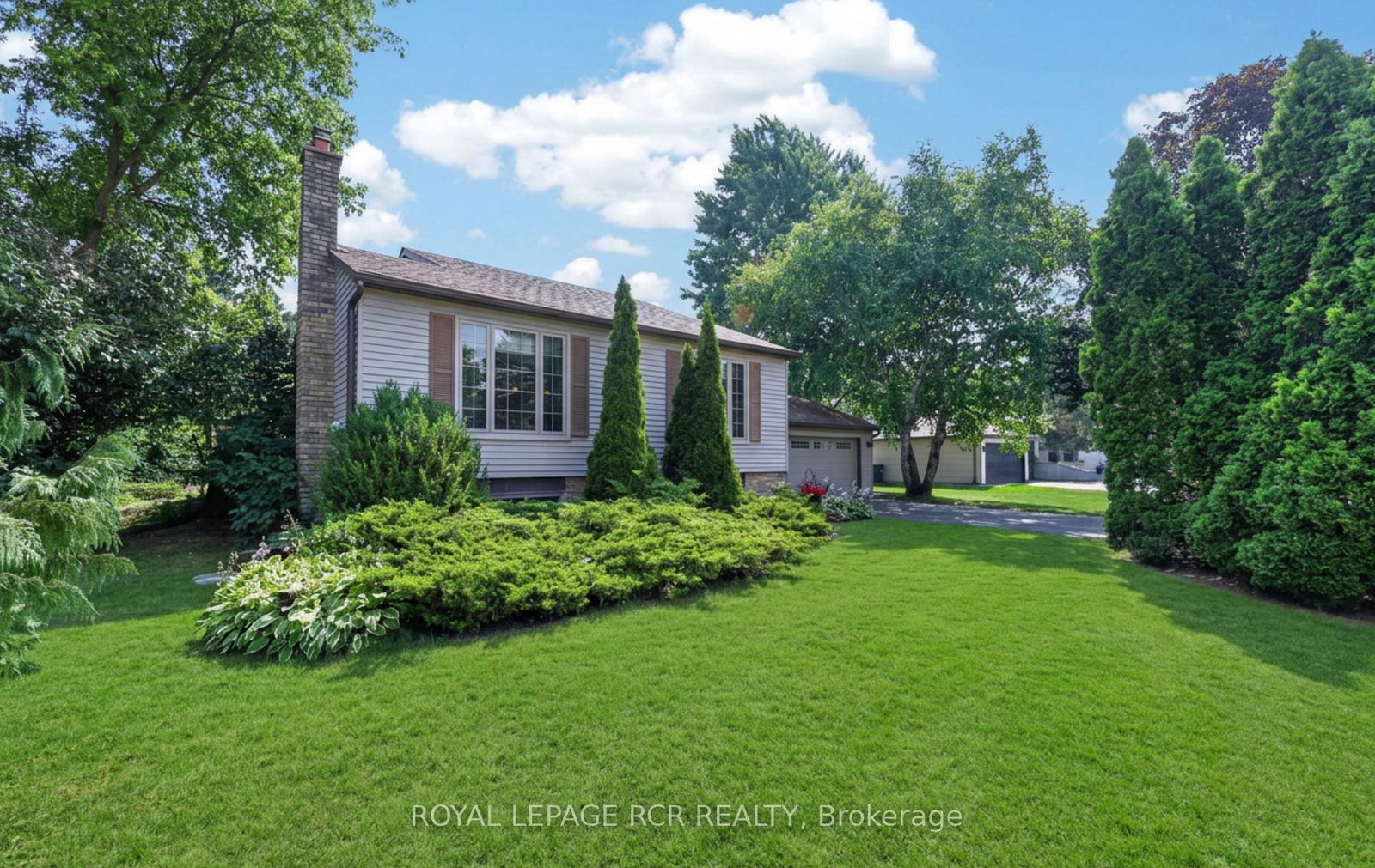 60-holmes-drive-caledon-ontario-w13854286
