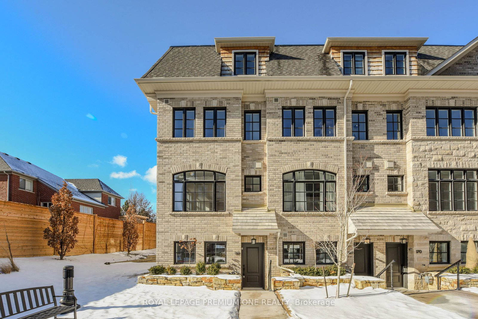 56-lunar-crescent-mississauga-ontario-w13854726
