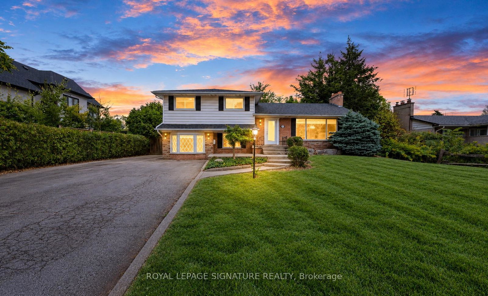 251-third-line-oakville-ontario-w13854874