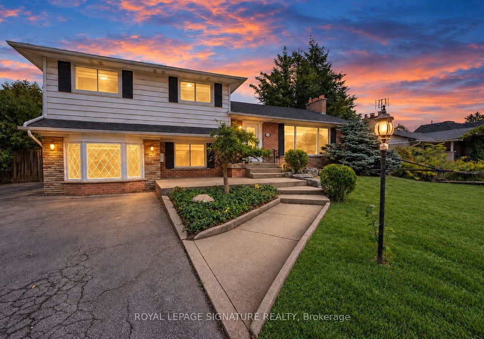 251-third-line-oakville-ontario-w13854874
