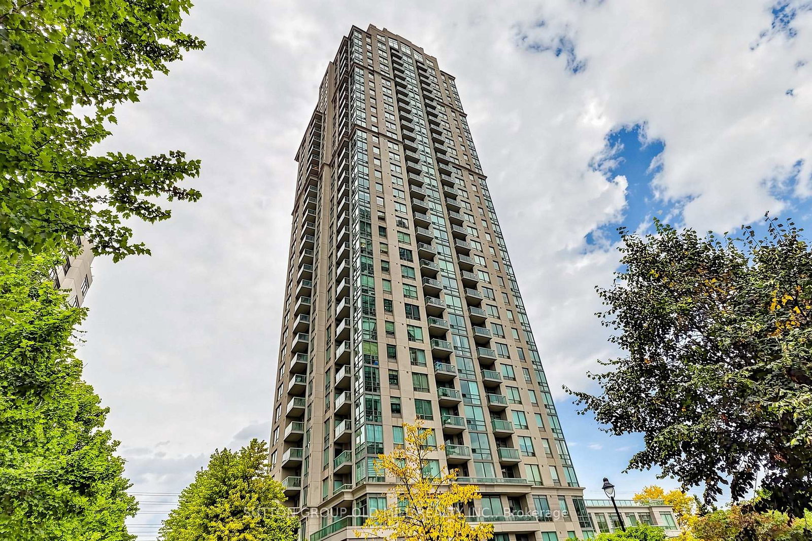 3504-hurontario-street-mississauga-ontario-w13855314
