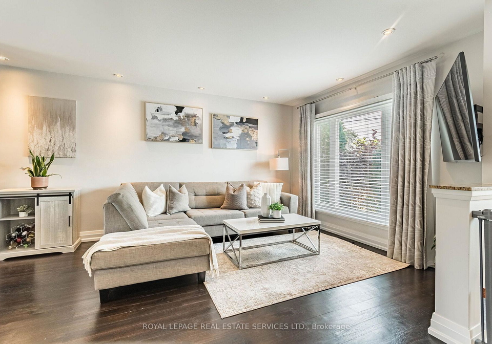 1192-flagship-drive-mississauga-ontario-w13855444