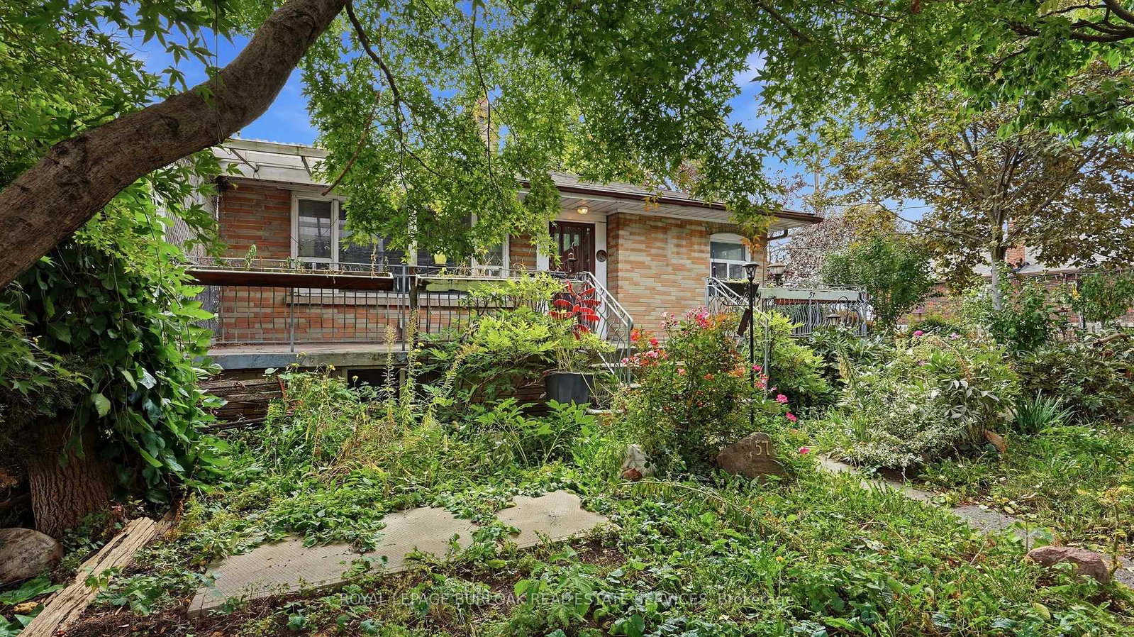 57-lambton-avenue-toronto-north-york-ontario-w13855650