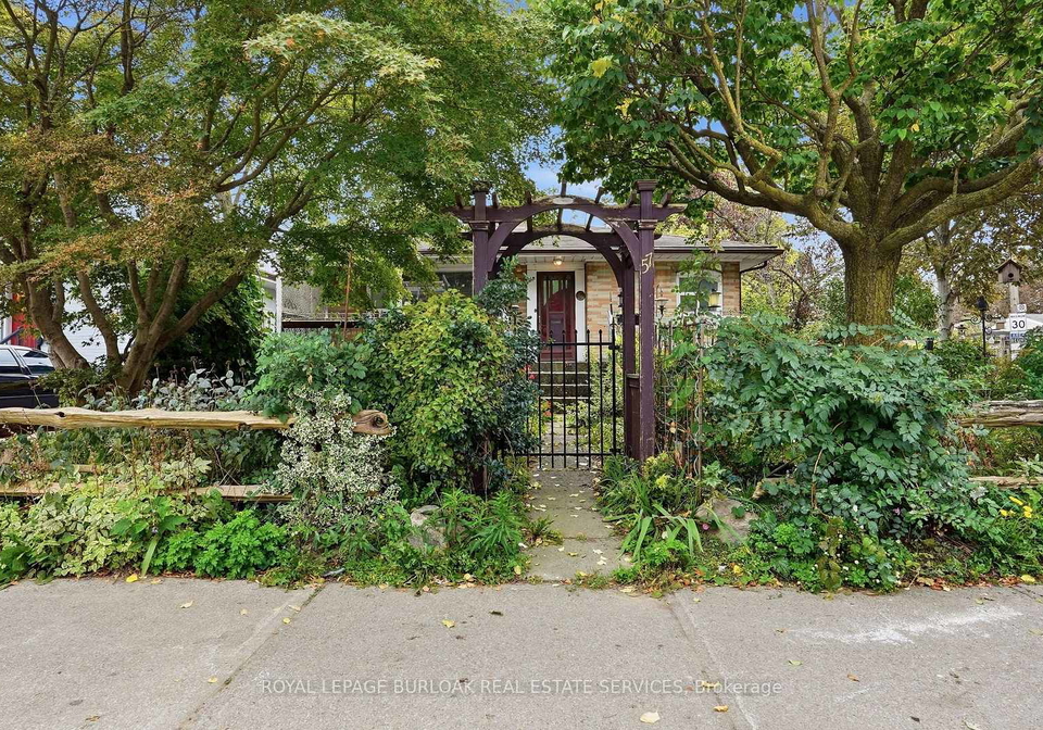 57-lambton-avenue-toronto-north-york-ontario-w13855650