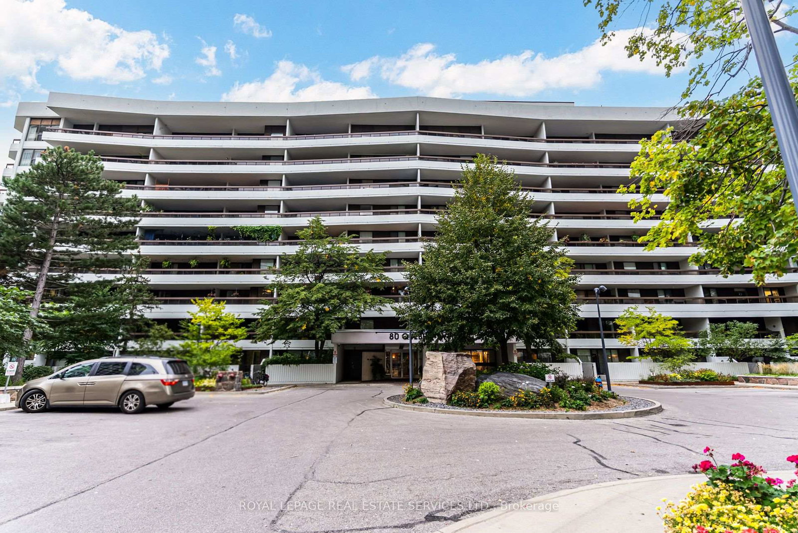 80-quebec-avenue-toronto-toronto-ontario-w13855764