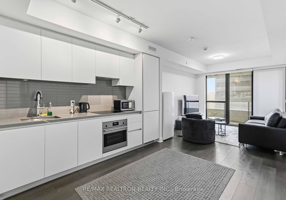 4015-the-exchange-mississauga-ontario-w13855994