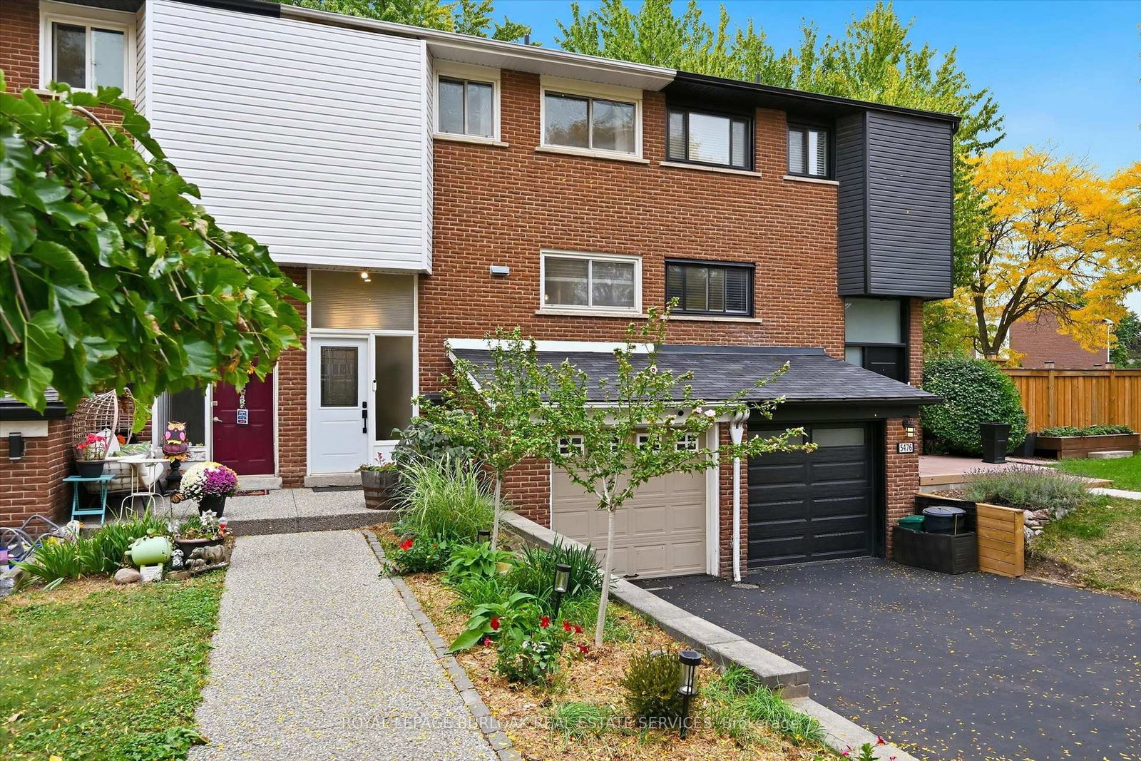 5474-schueller-crescent-burlington-ontario-w13856224