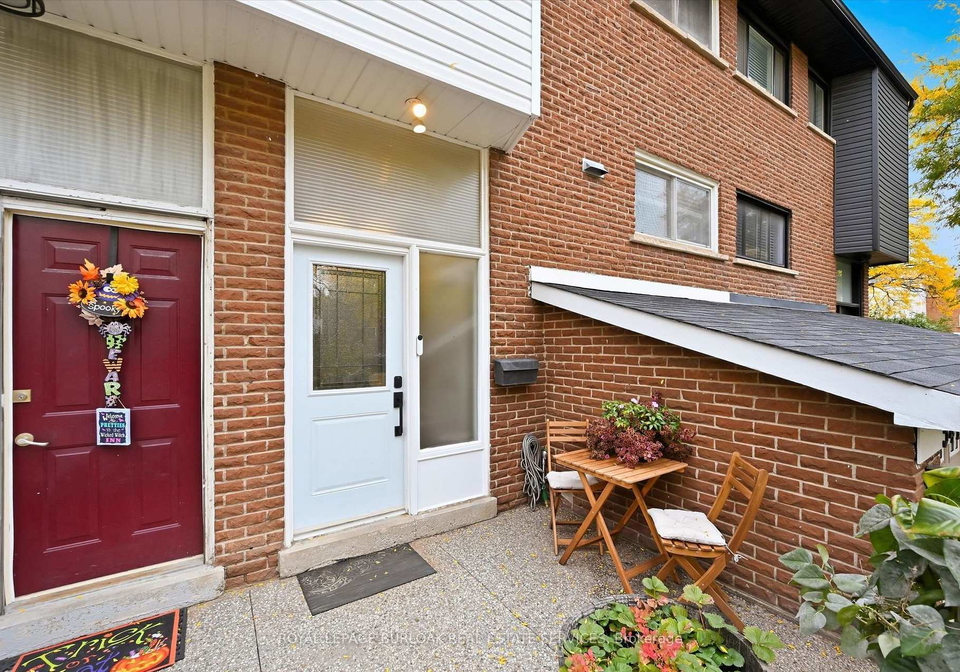 5474-schueller-crescent-burlington-ontario-w13856224