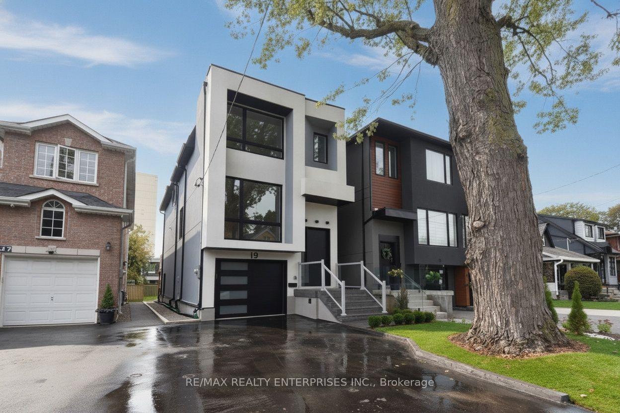 19-simpson-avenue-toronto-etobicoke-ontario-w13857108
