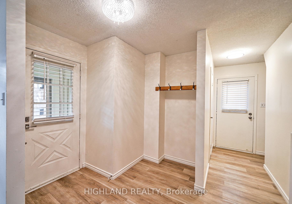 6455-tisler-crescent-mississauga-ontario-w13857210