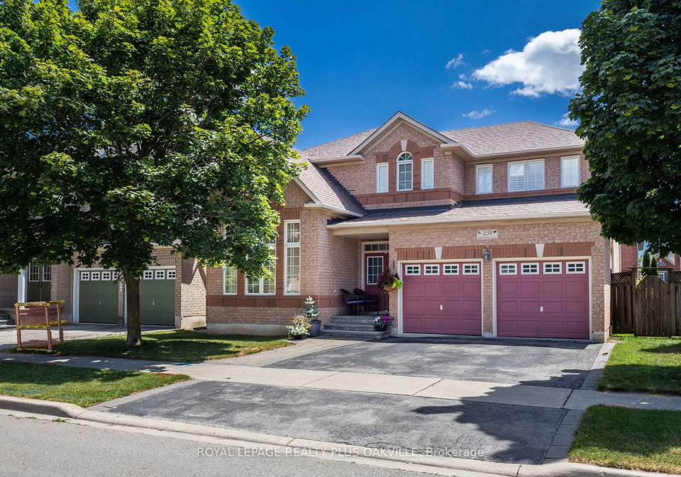 2254-dunforest-crescent-oakville-ontario-w13857310